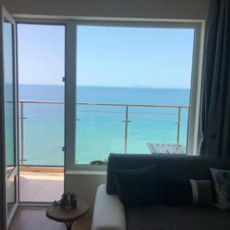 Daire Sea Front Coral *